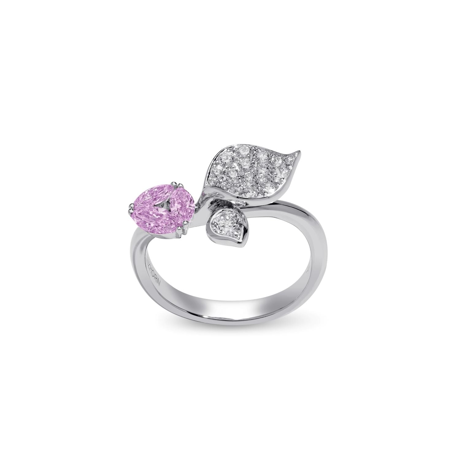 粉色蓝宝石小戒指